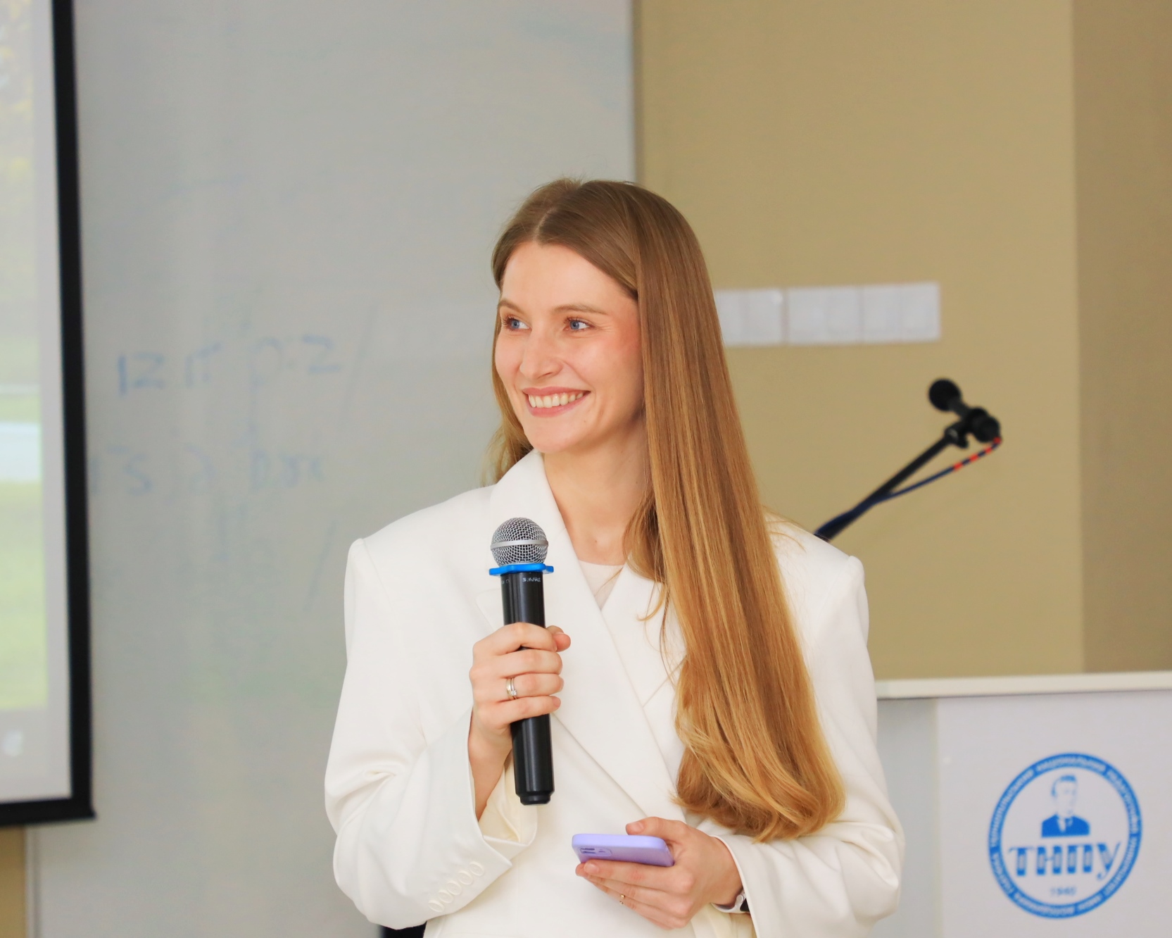  Вступне слово к.ф.н. Мар'яни Любінецької.JPG